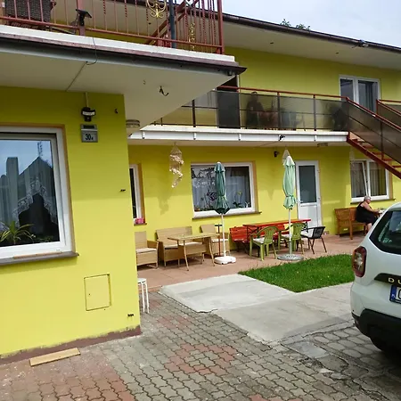 Dom Goscinny U Ewy Pensión Dziwnów